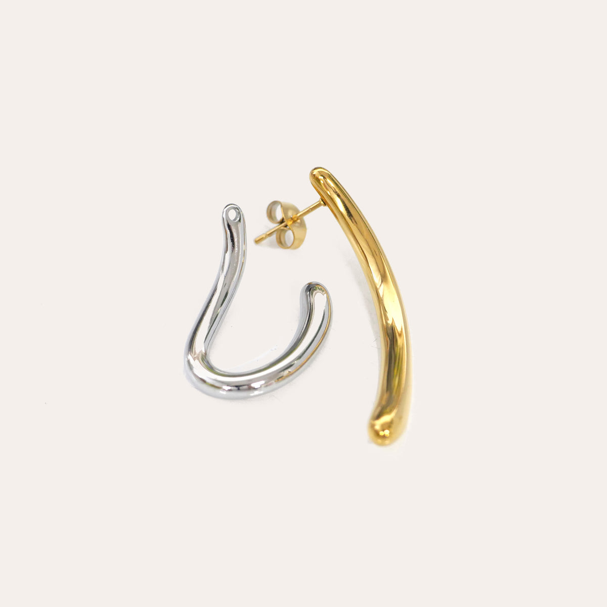アシンメトリー カーブスティック ピアス