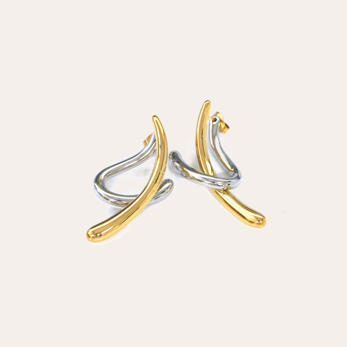 アシンメトリー カーブスティック ピアス