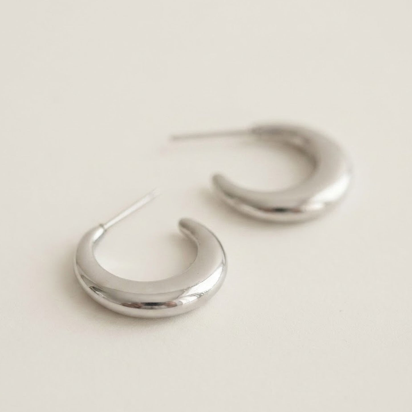 Silver × Medium